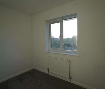 Midsummer Meadow, Shoeburyness, SS3 - Photo 5