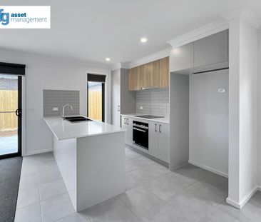 Brand New Modern 3-Bedroom Be The First Ever Tenant! - Photo 6