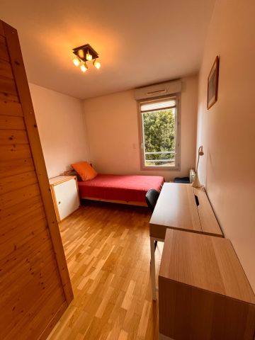 Location Appartement 4 pièces 90m² TASSIN LA DEMI LUNE 69160 - Photo 3