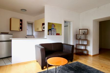 Zeitgemäß möbliertes Apartment im Herzen von Köln - Foto 5