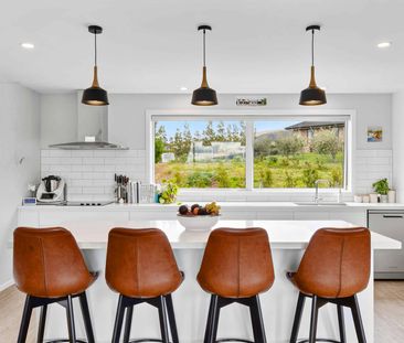 Stunning Bannockburn Home with Space & Views - Photo 4