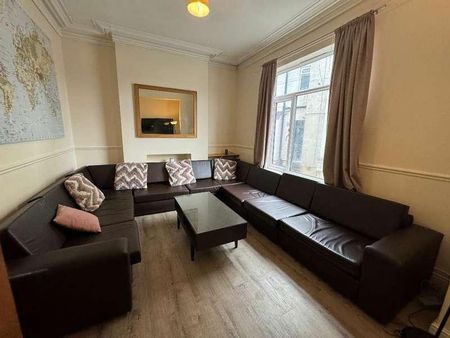 Slade Lane, Fallowfield, Manchester, M19 - Photo 3