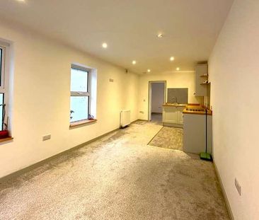 Victoria Road, Exmouth, EX8 - Photo 1