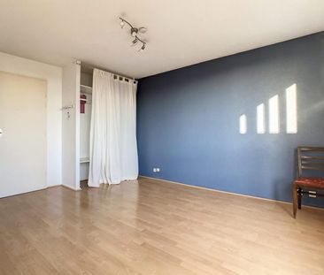 STRASBOURG OUEST - Lumineux studio en attique - Photo 1