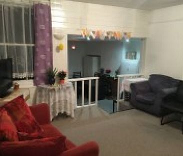 1 bed Room in Shared House - To Let - Photo 1