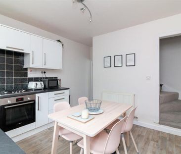 2 bedroom terraced house to rent - Photo 3