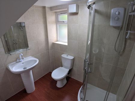 1 bedroom flat to rent - Photo 5