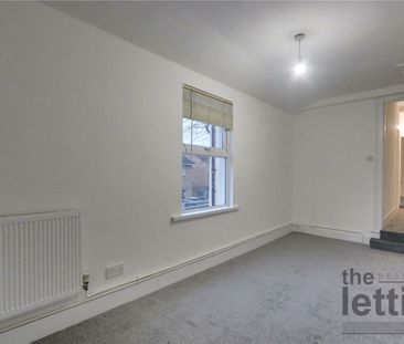 Wellington Avenue, London, N9 0RP - Photo 6