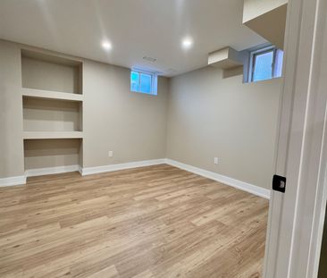 For Lease - 9 Lyndbrook Crescent, Brampton, Ontario - Photo 3