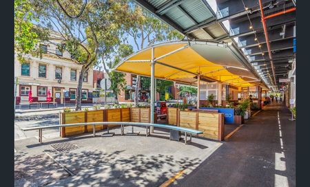 Light-Filled Three-Bedroom with Leafy Green Outlooks - Photo 3