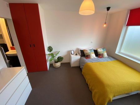 1 bedroom in a house share to rent - Photo 5