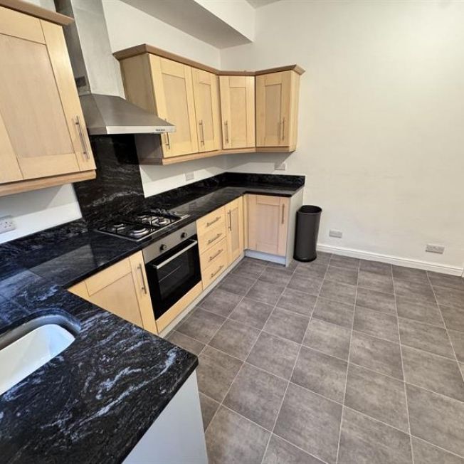 2 Bedroom Terraced To Let - Photo 1