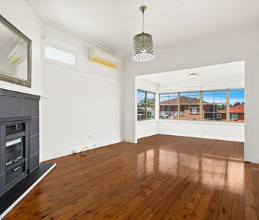 Charming Family Home with Poolside Entertaining - Photo 1