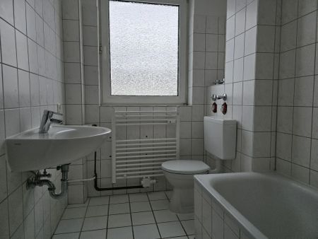 Schöne 3-Zimmer-Wohnung mit ca. 64,04m² Wohnfläche und Loggia - Photo 3