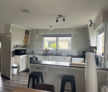 3 Bedroom Allenton Home - Photo 5