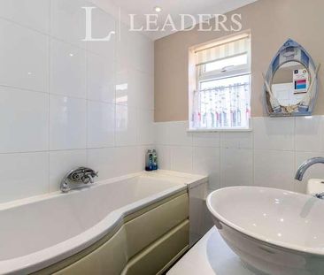 Southwood Road, Hayling Island, PO11 - Photo 6