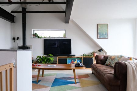 3 Bed Detached House, Old Ashley Hill, BS6 - Photo 2