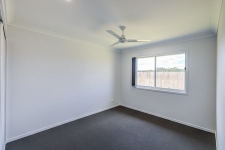 Brand New Family Home - Park Lane Estate! - Photo 4