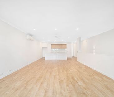 STYLISH TOWNHOUSE IN THE HEART OF NORTH LAKES - Photo 5