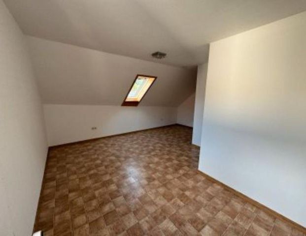 Schöne 4 Zimmer Obergeschoss Wohnung - Photo 1