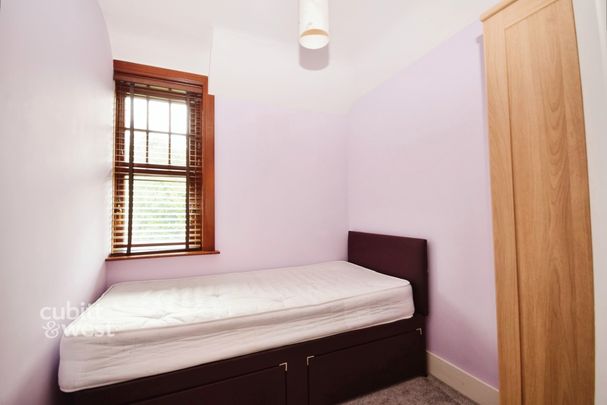 3 bedroom semi-detached house to rent - Photo 1