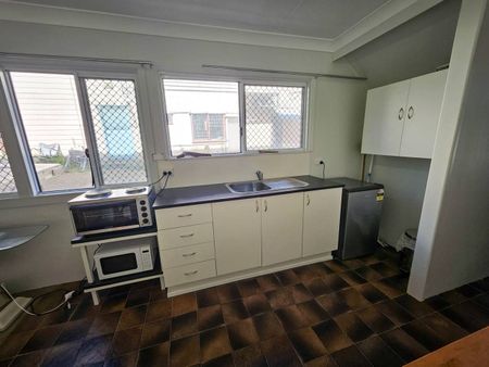 Ground Floor Studio FOR RENT - Photo 5