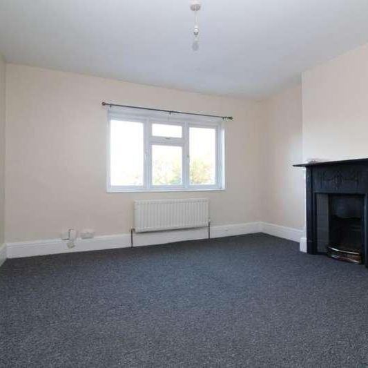 Strover Street, Gillingham, ME7 - Photo 1