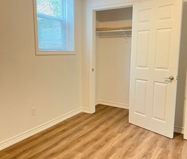 48 Sidney Crescent, Guelph - Photo 3