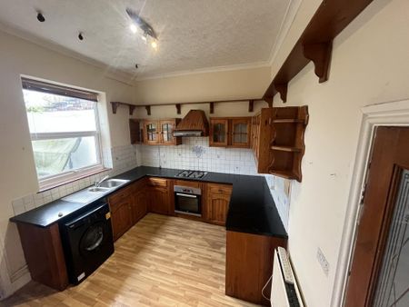 2 bedroom terraced house to rent - Photo 4