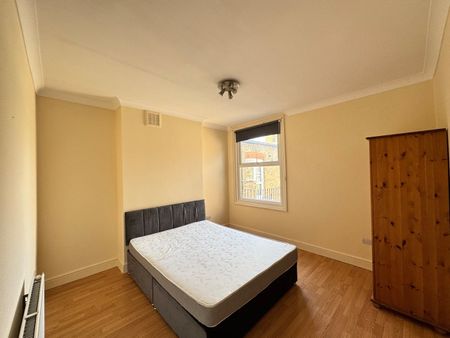 Room in a Shared Flat, Venetian Road, SE5 - Photo 5