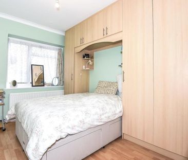 3 Bed Flat, Alexandra Avenue, HA2 - Photo 4