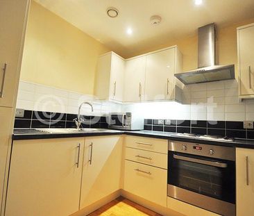 2 bedroom flat to rent - Photo 6