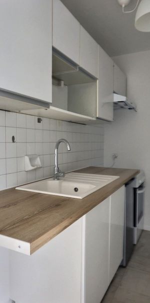 Location Appartement 1 pièce 28m² CHAMALIERES 63400 - Photo 1