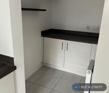 4 bedroom detached house to rent - Photo 3