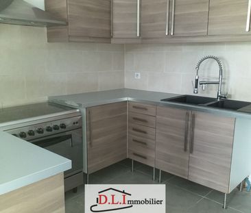 Location Maison 4 pièces 102m² MONTESQUIEU 82200 - Photo 1