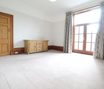 5 bedroom terraced house to rent - Photo 6