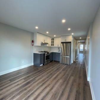 2 Bedroom on Main Fl- Month Utilities Included - Photo 1