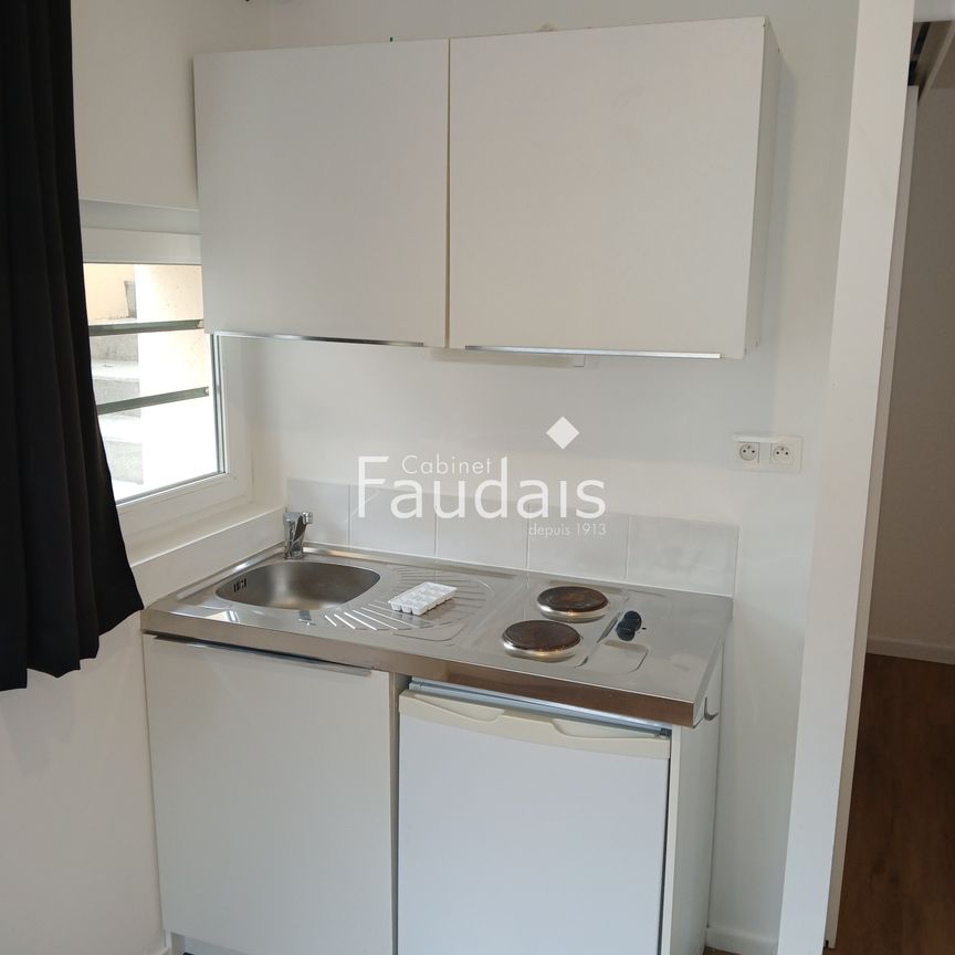 Location Appartement 1 pièce 20m² ST LO 50000 - Photo 1