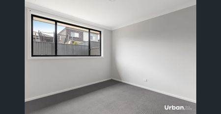 Spacious Family Home in Leppington - Photo 2