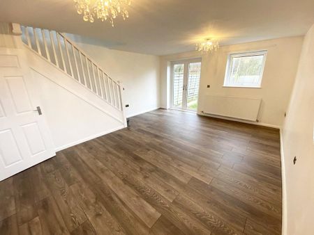 3 bedroom semi-detached house to rent - Photo 2