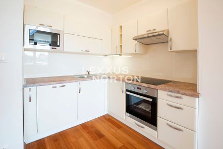 Apartment for rent, 4+kk - 3 bedrooms, 106m - Fotografie 3