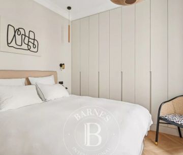 Appartement • Saint Germain des Prés - Photo 2