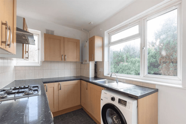Canonbury Road, Enfield, EN1 - Photo 1