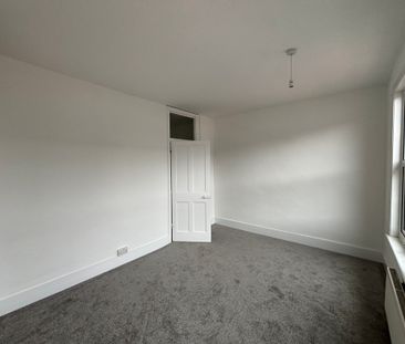 2 bedroom house to let - Photo 5