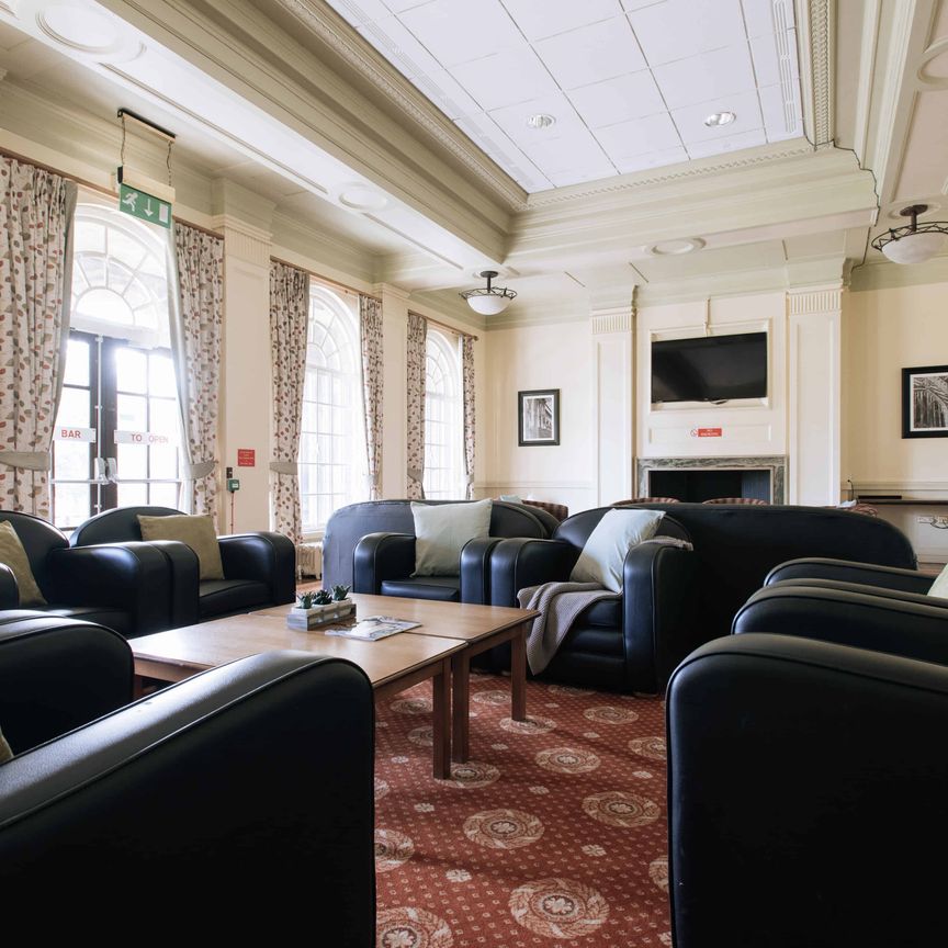 Classic Ensuite - Photo 1