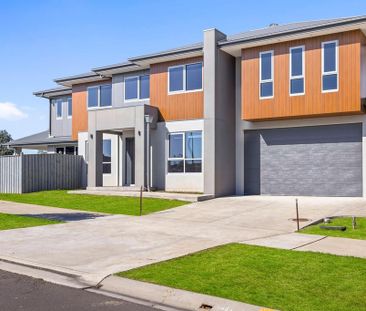 Brand New Home for Rent in Sought-After Oran Park - Photo 5