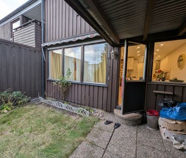 Bergsjösvängen, Göteborg - Photo 5