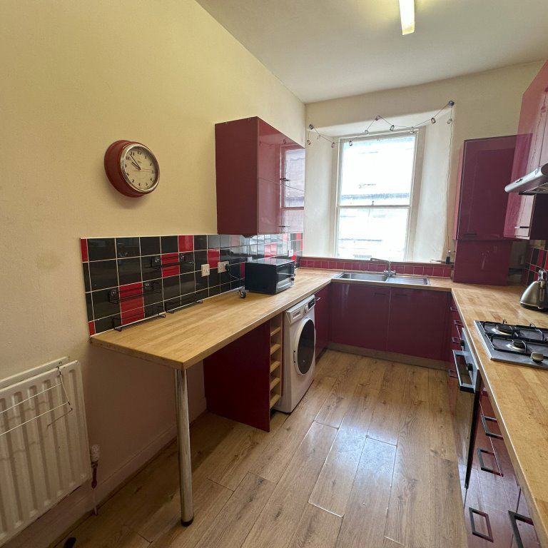 Nethergate, Dundee - Photo 1