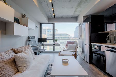 For Lease - 39 Brant Street Unit# 804, Toronto, Ontario - Photo 5