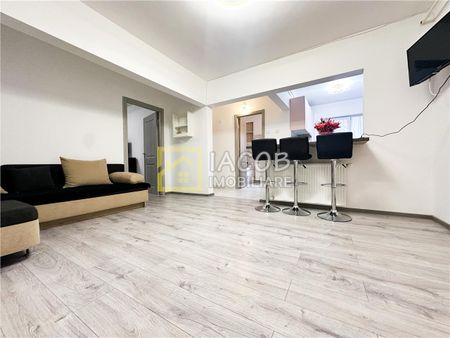 3 camere de inchiriat | Cornisa Bistritei - Photo 2